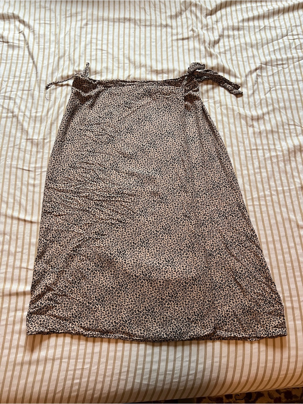 Leopard Print Wrap Skirt in Tan and Black Size M-XL
